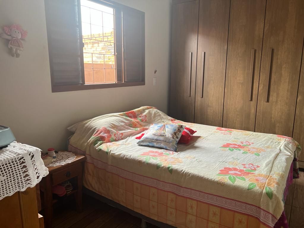 Casa com 3 dormitórios sendo 1 suíte  - Vila Maria Izabel Imagens do imóveis Casa com 3 dormitórios sendo 1 suíte  - Vila Maria Izabel