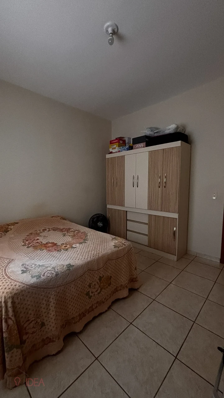 Imagens do imóveis Casa com 2 Dormitórios -  Jardim São Nicolau