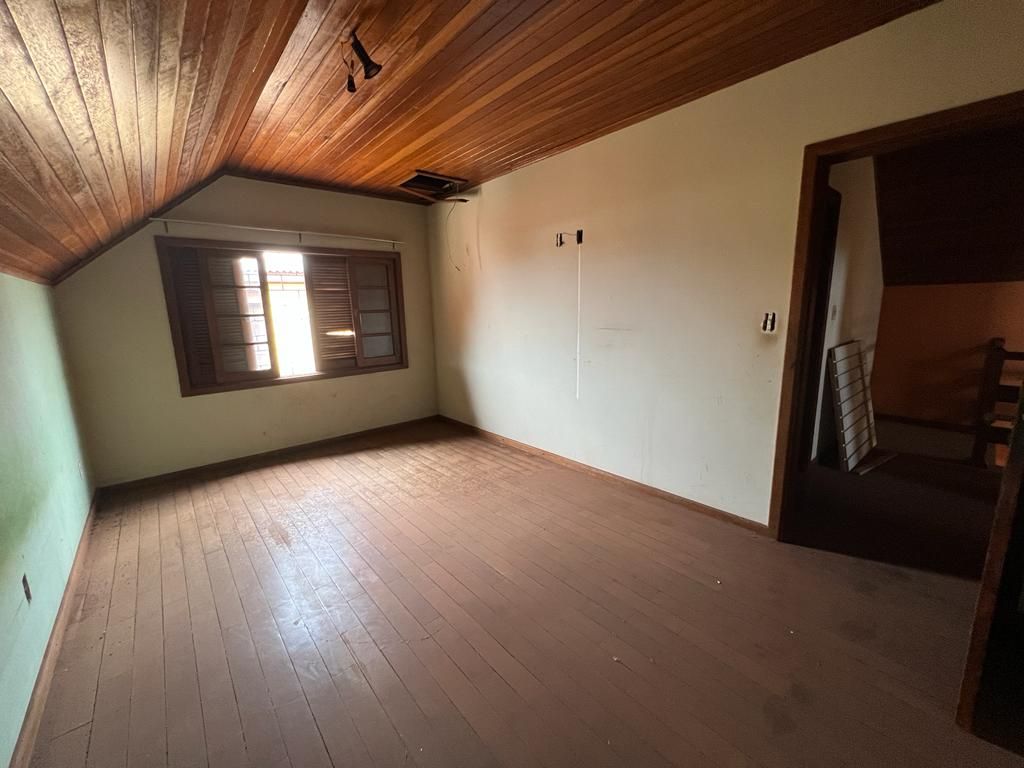 Casa com 3 dormitórios  -  Centro Imagens do imóveis Casa com 3 dormitórios  -  Centro