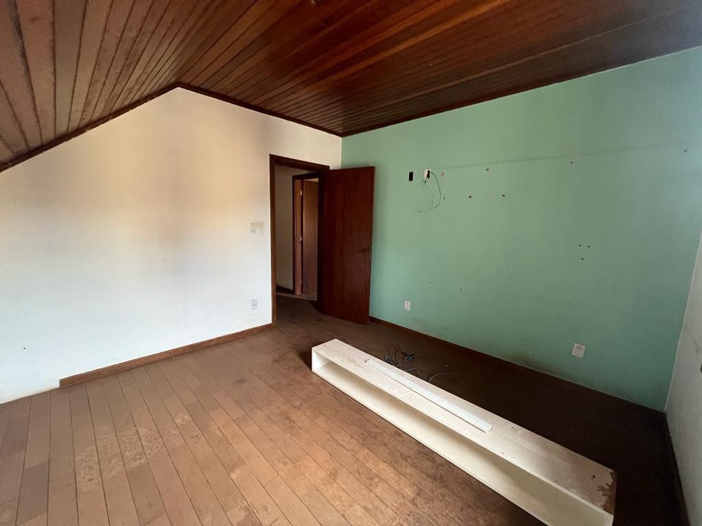 Casa com 3 dormitórios  -  Centro Imagens do imóveis Casa com 3 dormitórios  -  Centro
