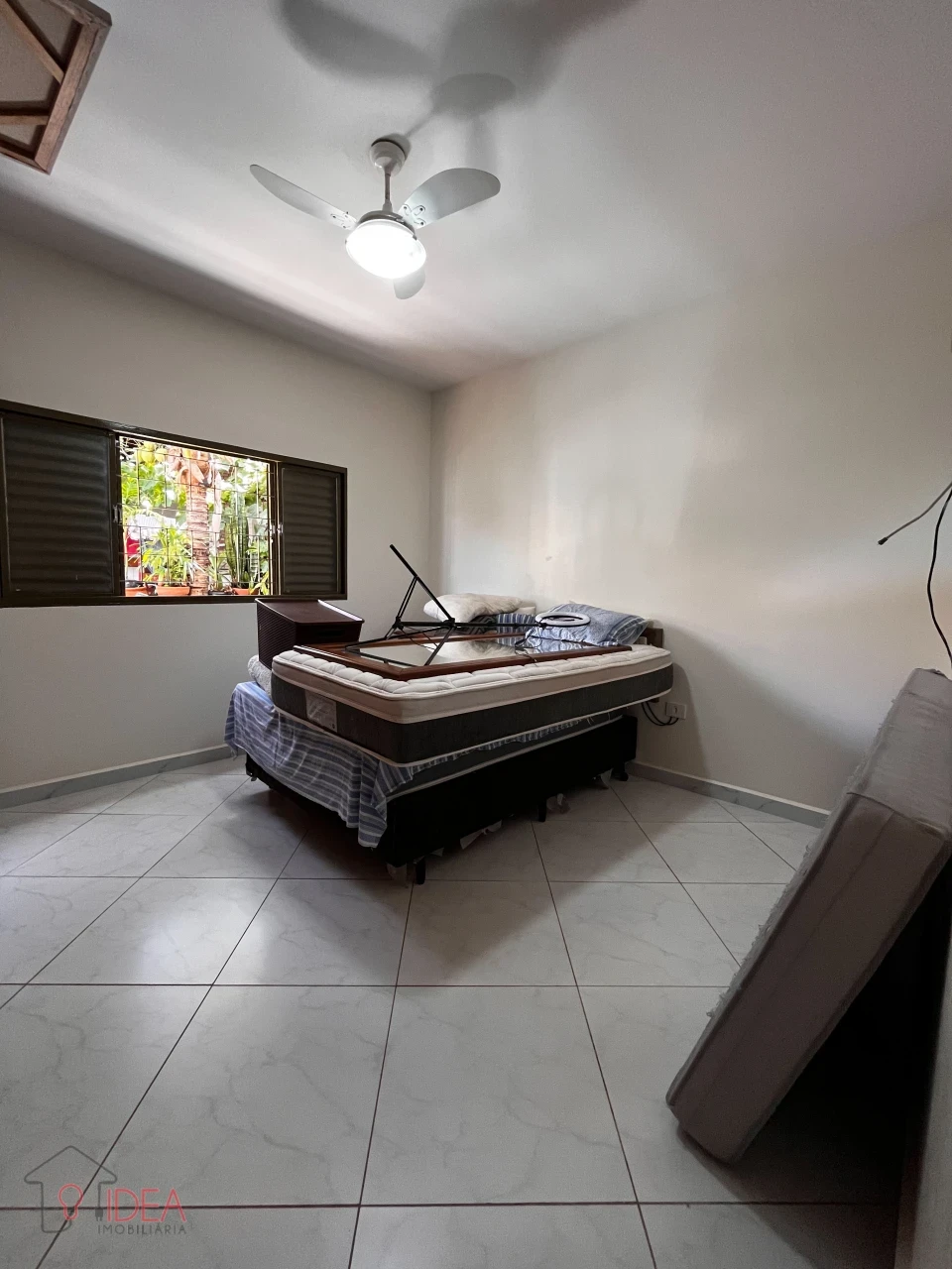 Casa com 3 dormitórios sendo 1 Suíte - Vila Ribeiro