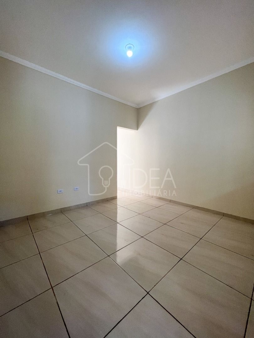 Imagens do imóveis Casa com 2 dormitórios - Vila Tênis Clube