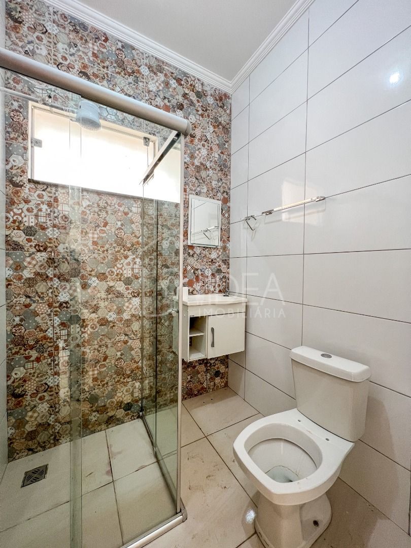 Imagens do imóveis Casa com 2 dormitórios - Vila Tênis Clube