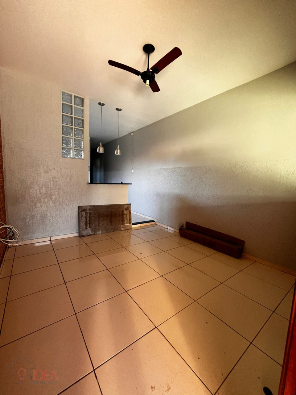 Casa com 2 Dormitórios -  San Fernando do Valley