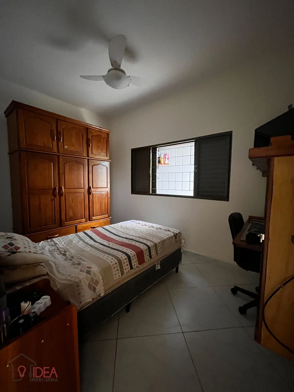 Casa com 3 dormitórios sendo 1 Suíte - Vila Ribeiro