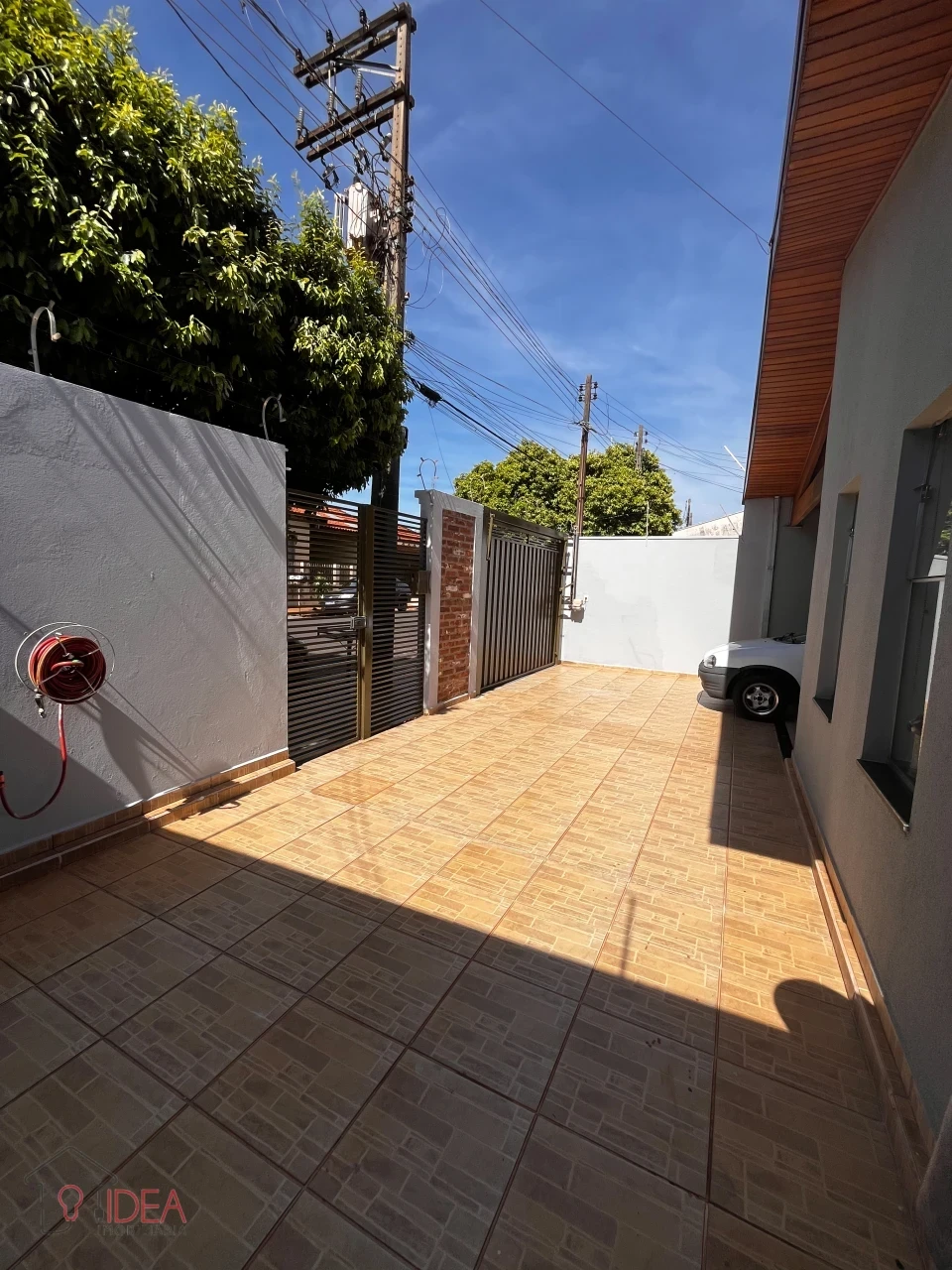 Casa com 3 dormitórios sendo 1 Suíte - Vila Ribeiro