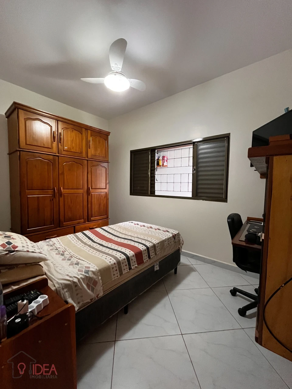 Casa com 3 dormitórios sendo 1 Suíte - Vila Ribeiro