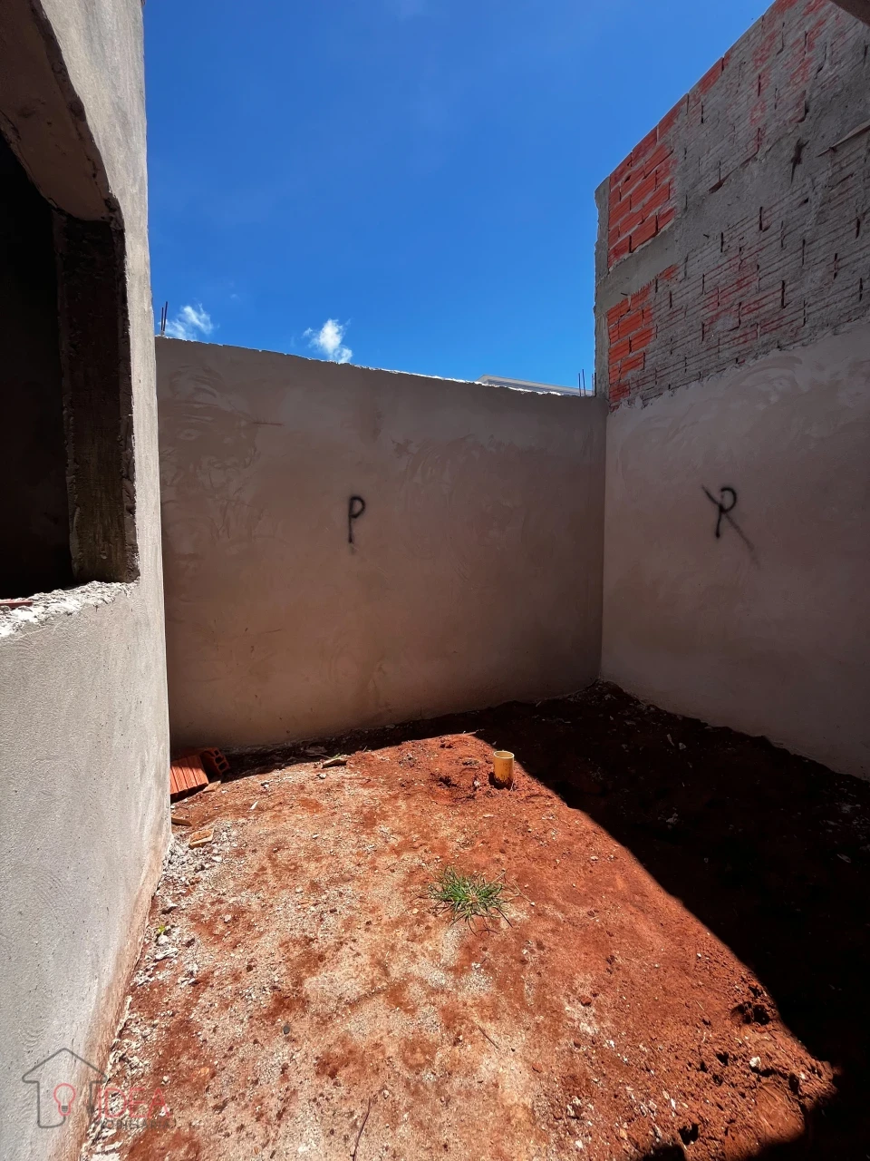 Imagens do imóveis Casa com 2 dormitórios sendo 1 suite  com closet - Residencial Veneza