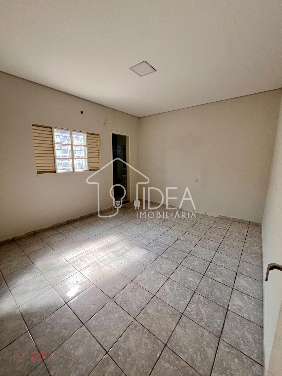 Imagens do imóveis CASA COM 2 DORMITÓRIOS, SENDO 1 SUÍTE - COHAB ASSIS IV (RODOVIÁRIA)