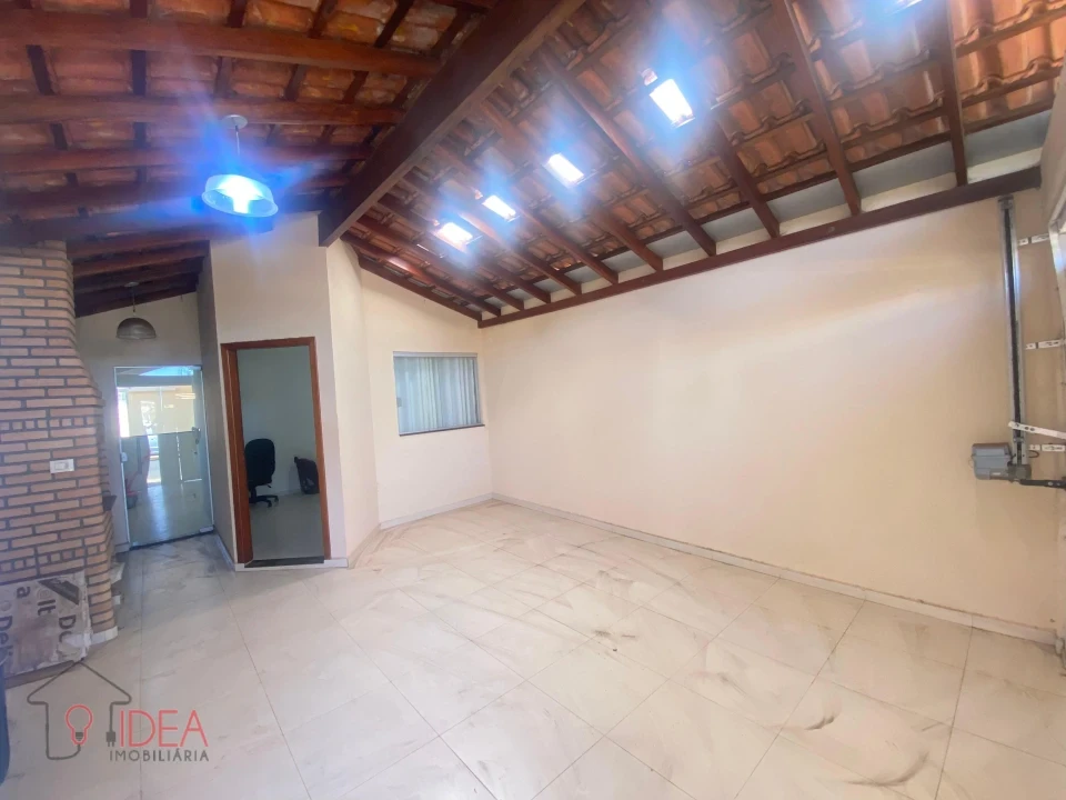 Imagens do imóveis Casa com 3 dormitórios sendo 1 Suíte - Vila Fiuza