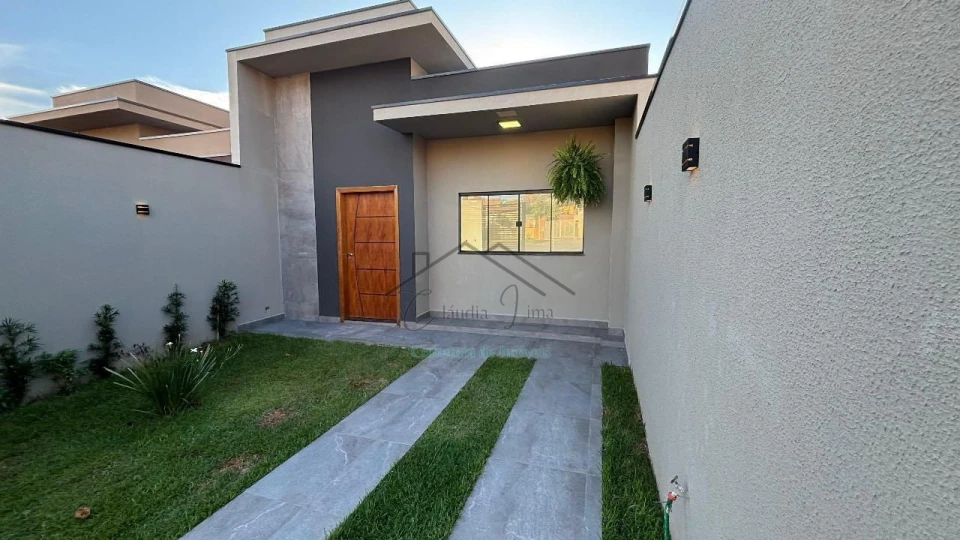 Imagens do imóveis Vende-se casa assobradada próxima a UEL