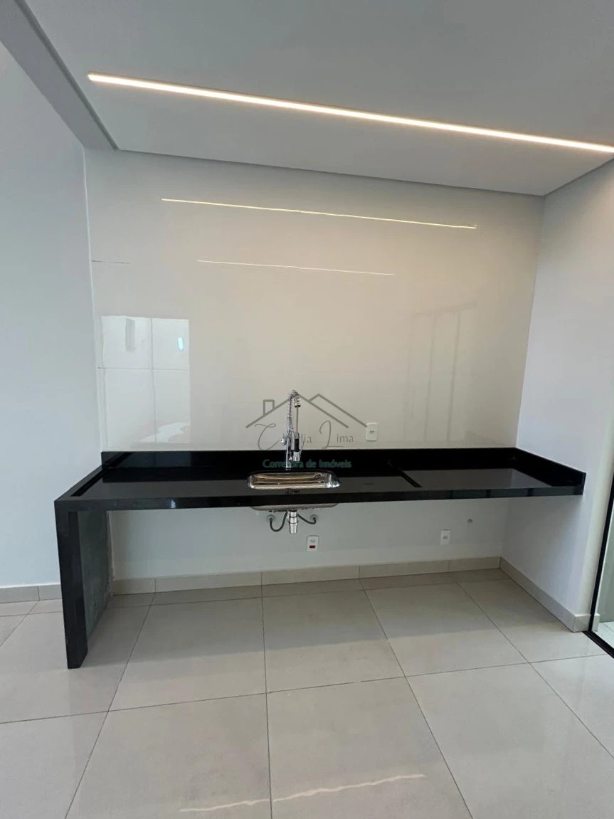 Imagens do imóveis Vende-se casa no CONDOMÍNIO HEIMTAL PARK