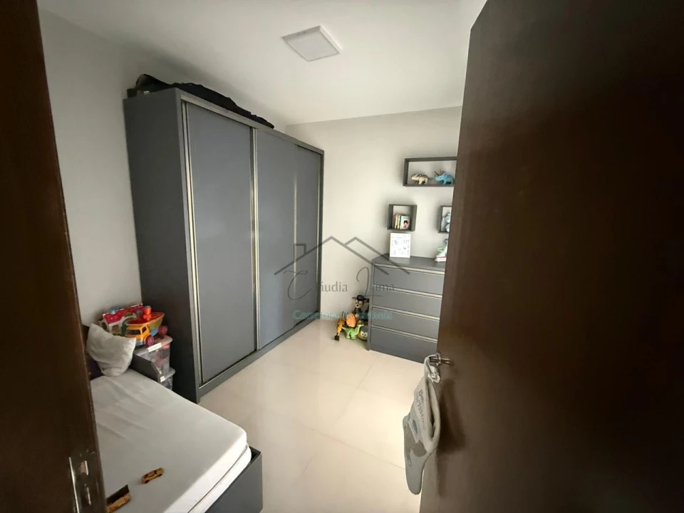 Imagens do imóveis vende-se casa de esquina em terreno sozinho próxima ao muffato da av. saul elkind