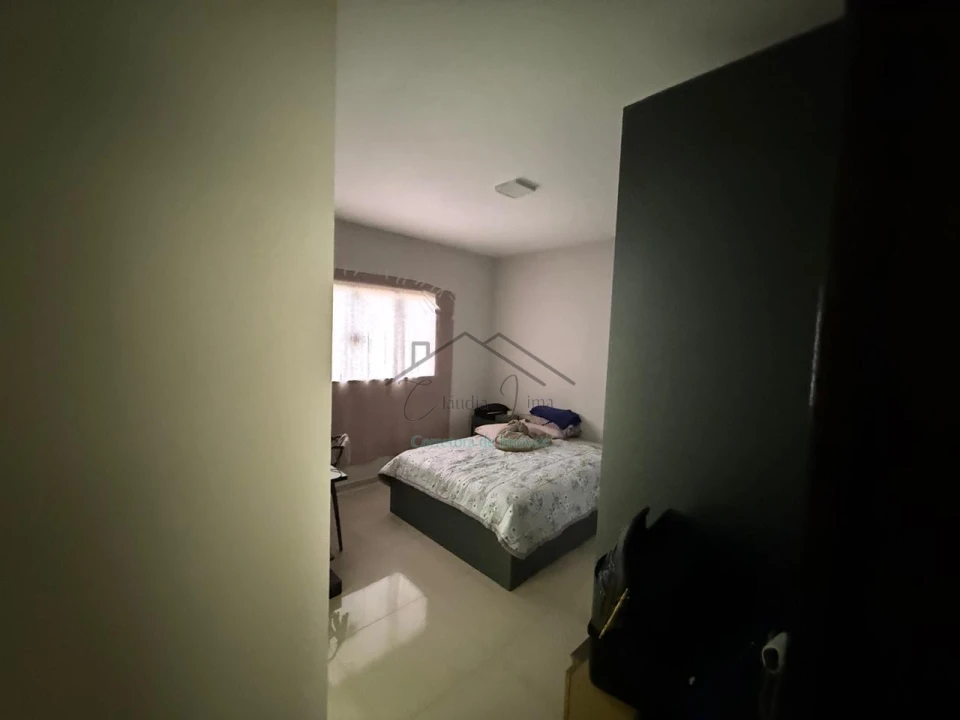 Imagens do imóveis vende-se casa de esquina em terreno sozinho próxima ao muffato da av. saul elkind