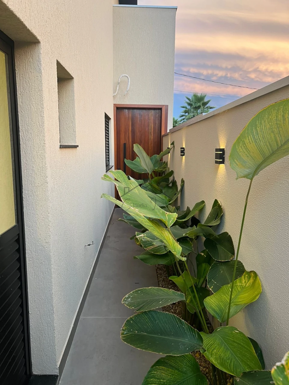 Imagens do imóveis vende-se sobrado em condomínio na região leste