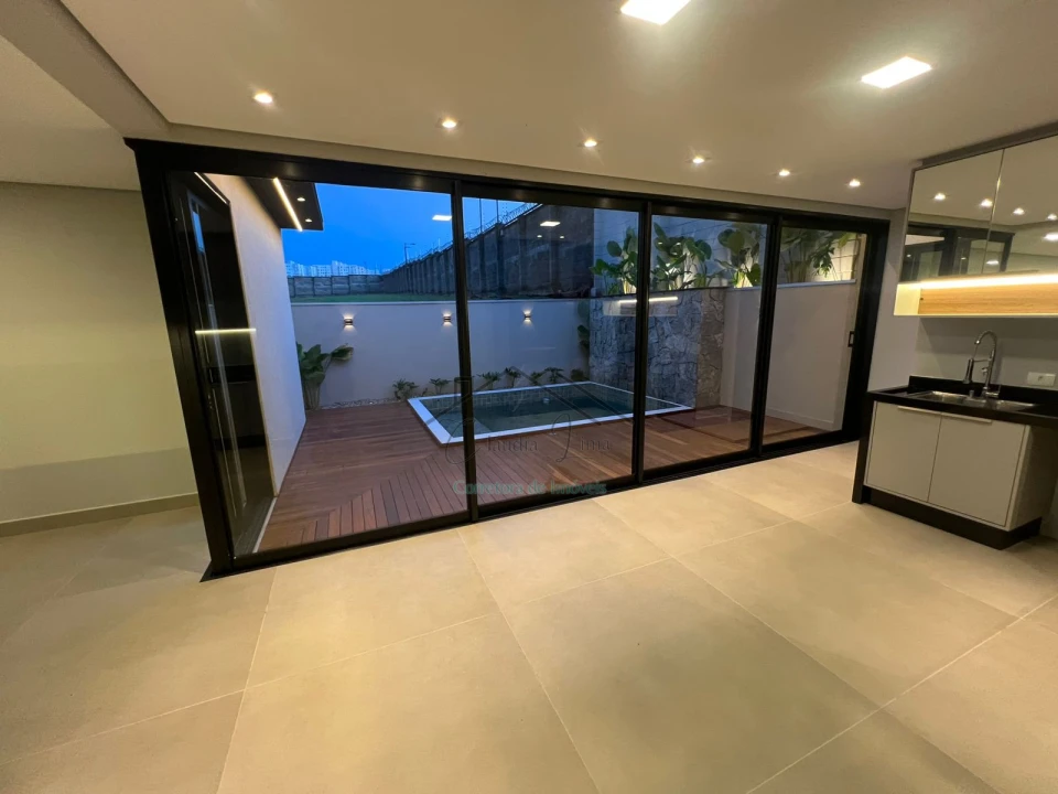 Imagens do imóveis vende-se sobrado em condomínio na região leste