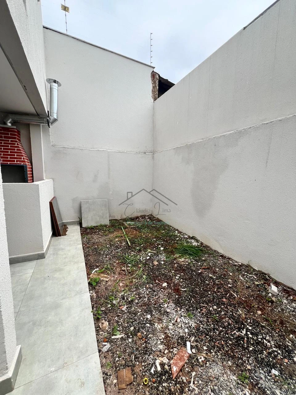 Imagens do imóveis vende-se casa assobradada com churrasqueira na região norte