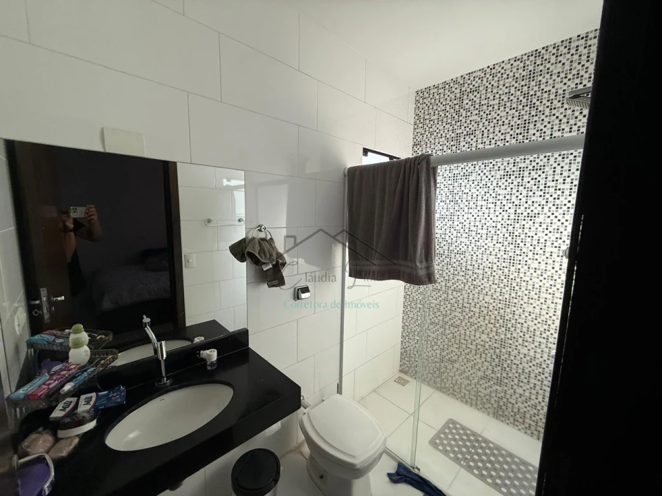 Imagens do imóveis vende-se casa de esquina em terreno sozinho próxima ao muffato da av. saul elkind