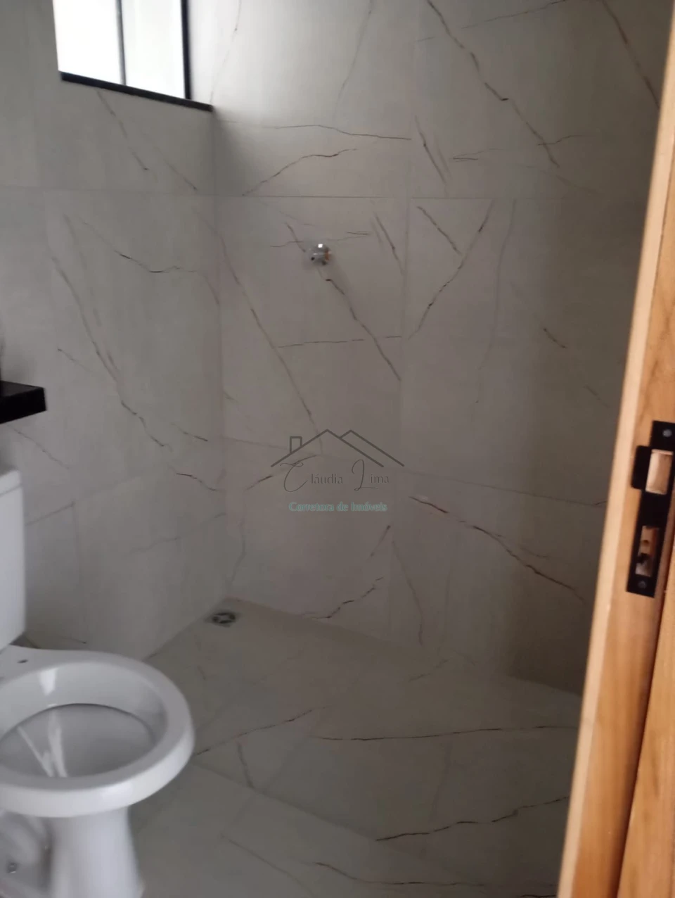 Imagens do imóveis Vende-se casa em condomínio na região norte