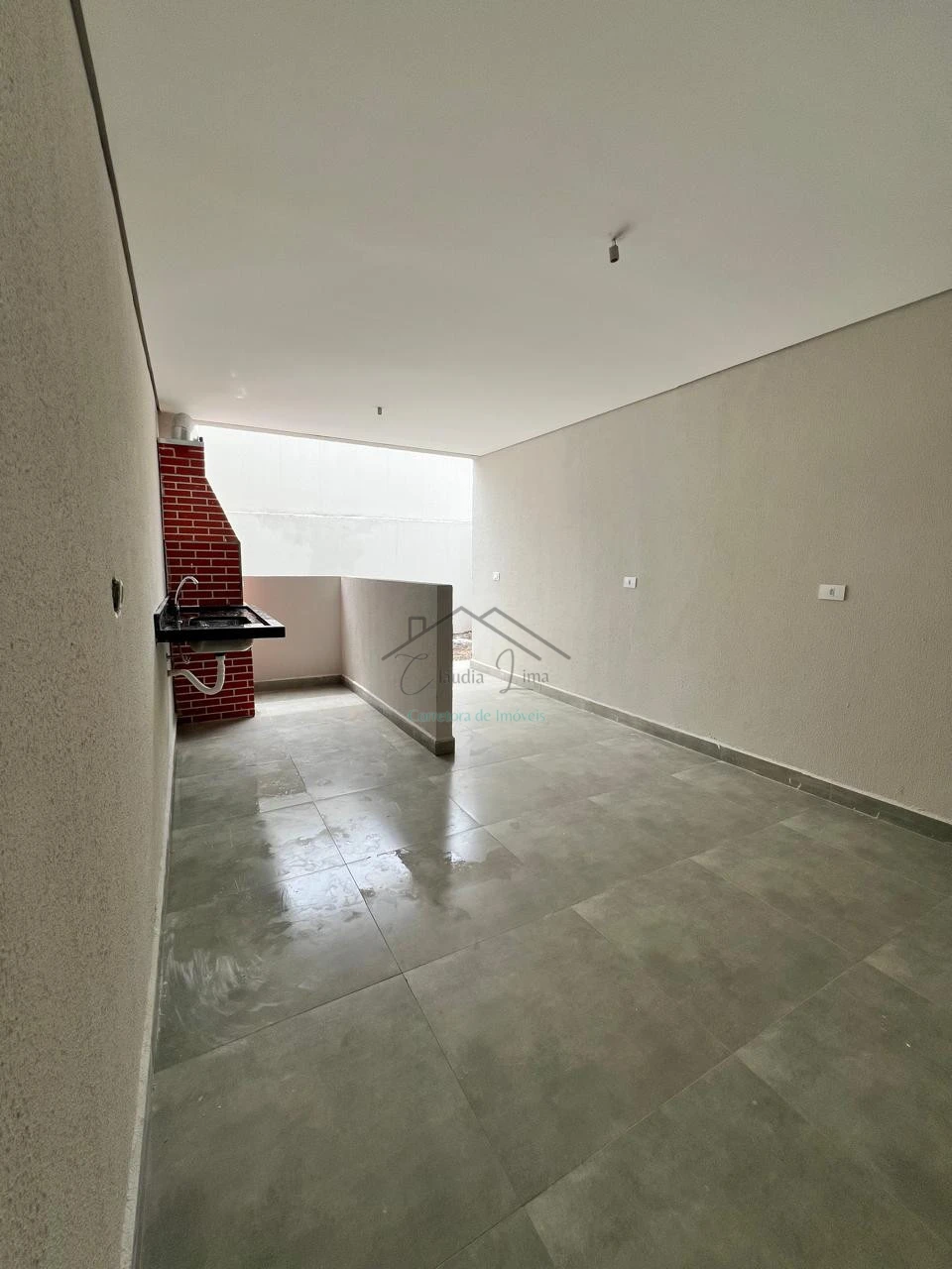 Imagens do imóveis vende-se casa assobradada com churrasqueira na região norte