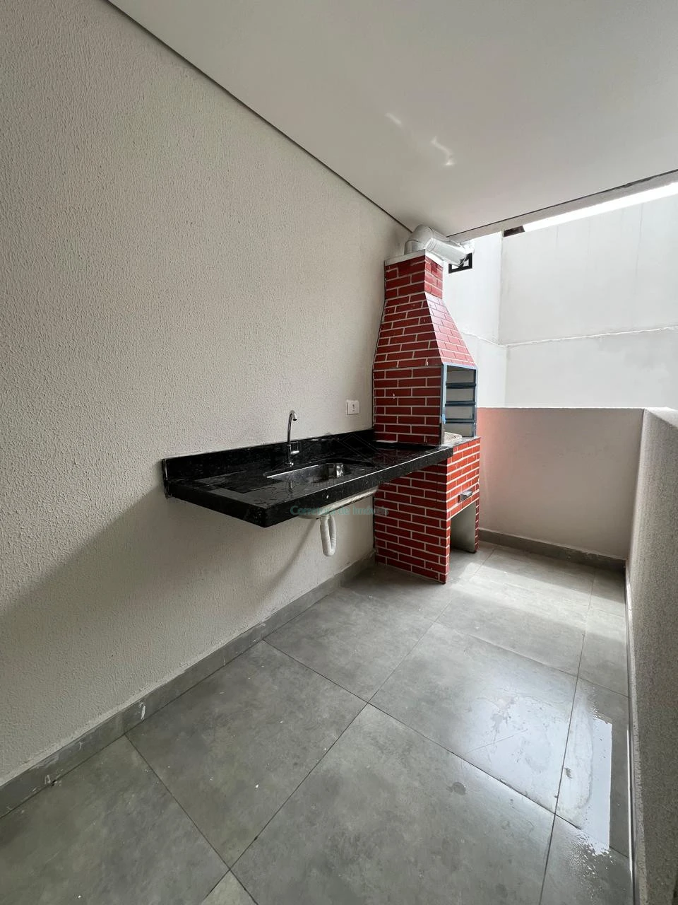 Imagens do imóveis vende-se casa assobradada com churrasqueira na região norte