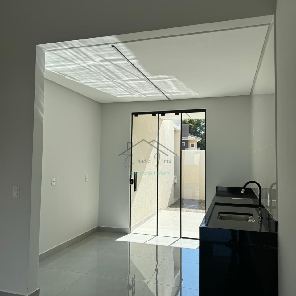 Imagens do imóveis Vende-se casa no CONDOMÍNIO HEIMTAL PARK