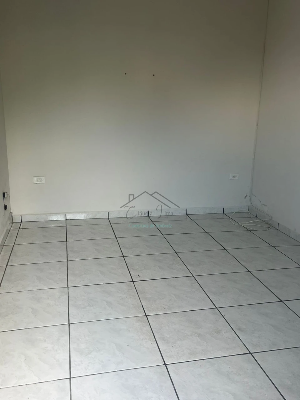 Imagens do imóveis Vende-se casa de terreno sozinho na Zona Sul