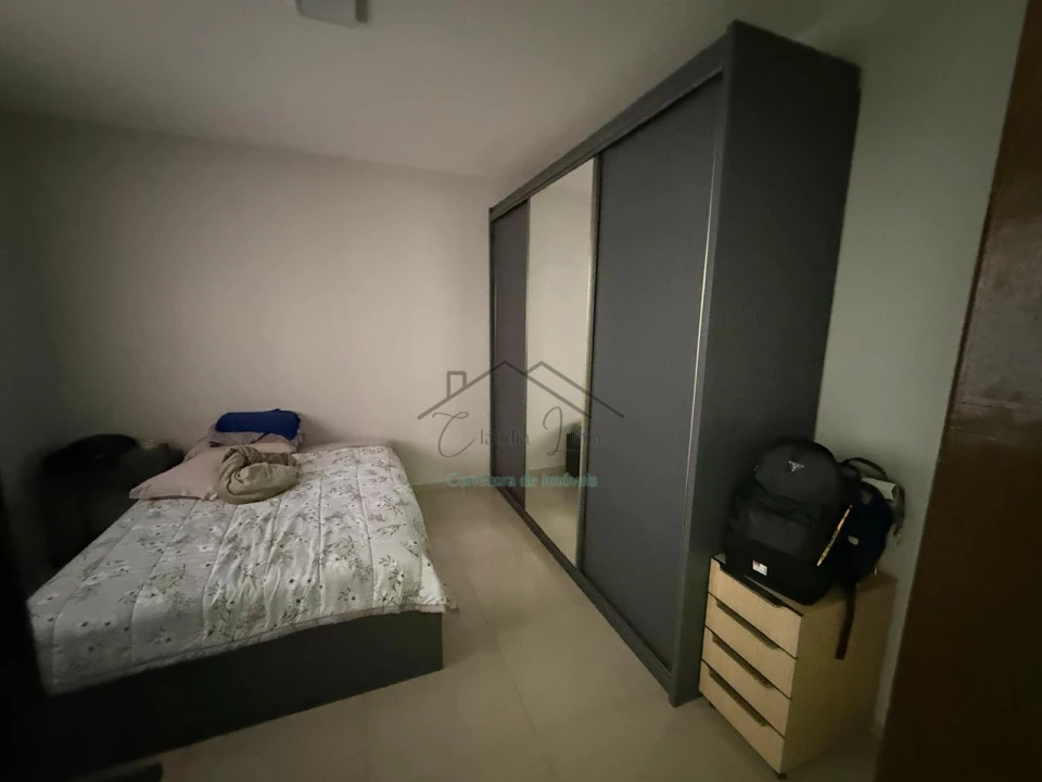 Imagens do imóveis vende-se casa de esquina em terreno sozinho próxima ao muffato da av. saul elkind