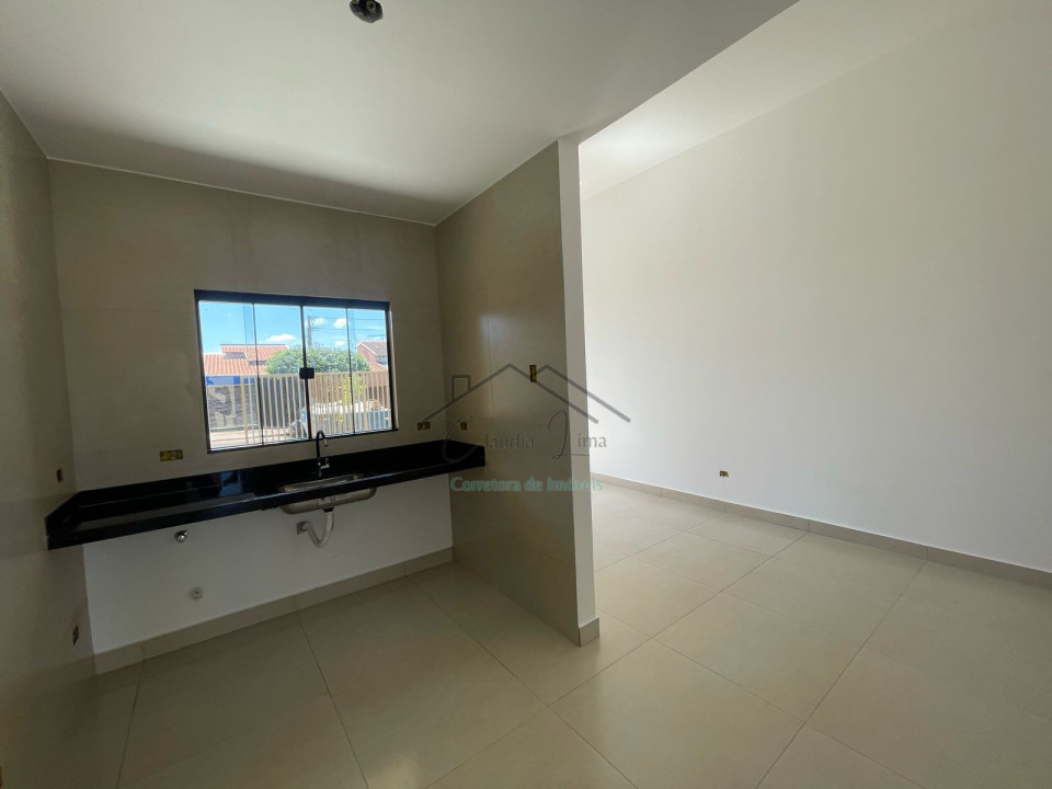 Imagens do imóveis Vende-se casa com 3 quartos sendo suíte na região norte de Londrina