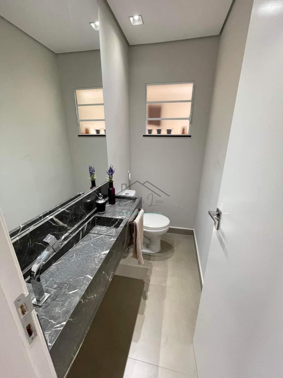 Imagens do imóveis Sobrado no condomínio Heimtal Park