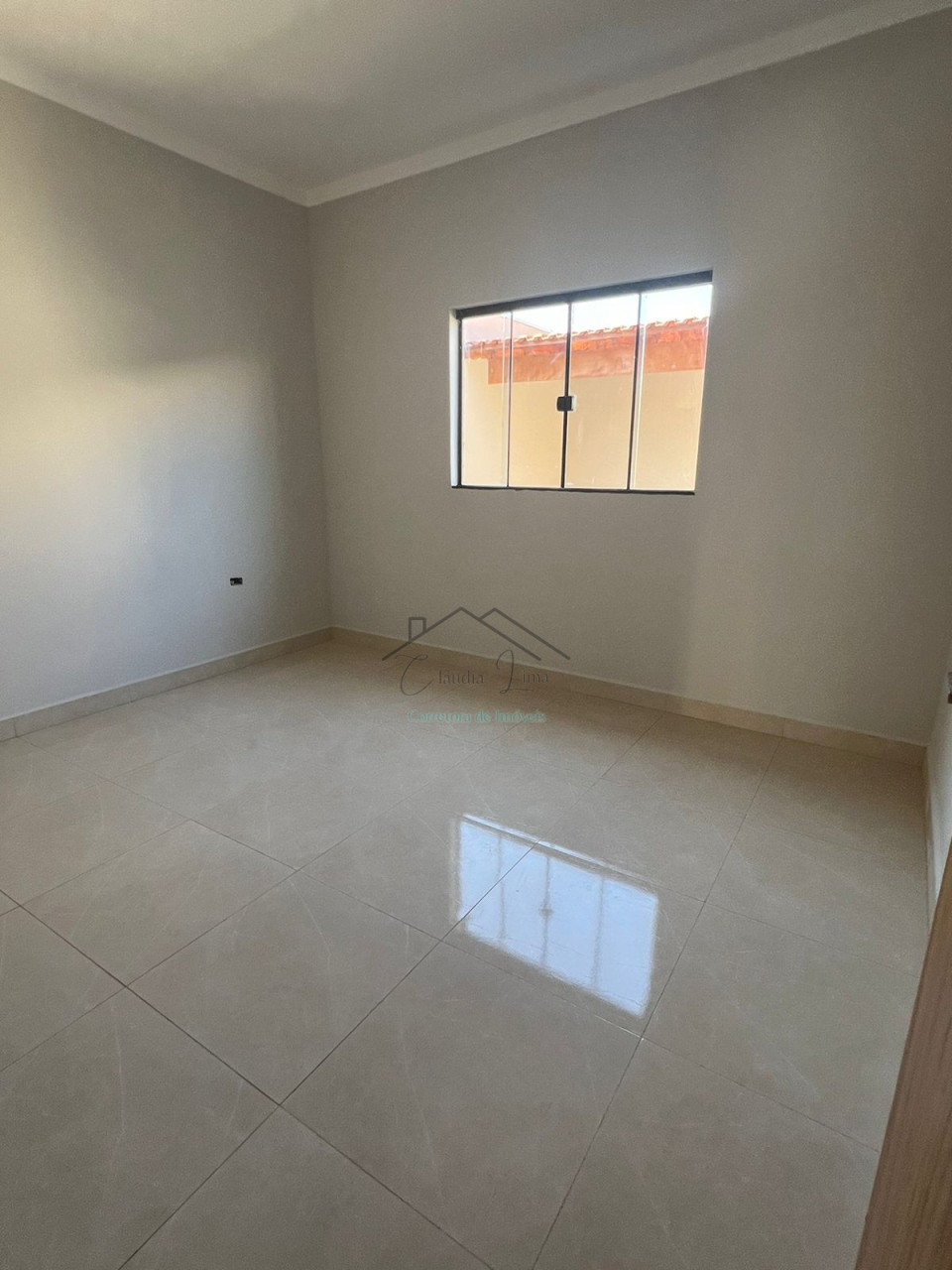 Imagens do imóveis Vende-se casa próxima ao terminal do vivi xavier