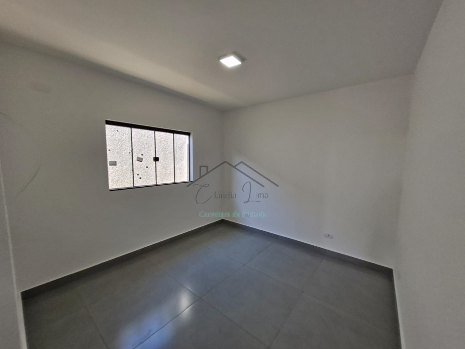 Imagens do imóveis Vende-se casa com churrasqueira coberta próxima ao Norte Shopping