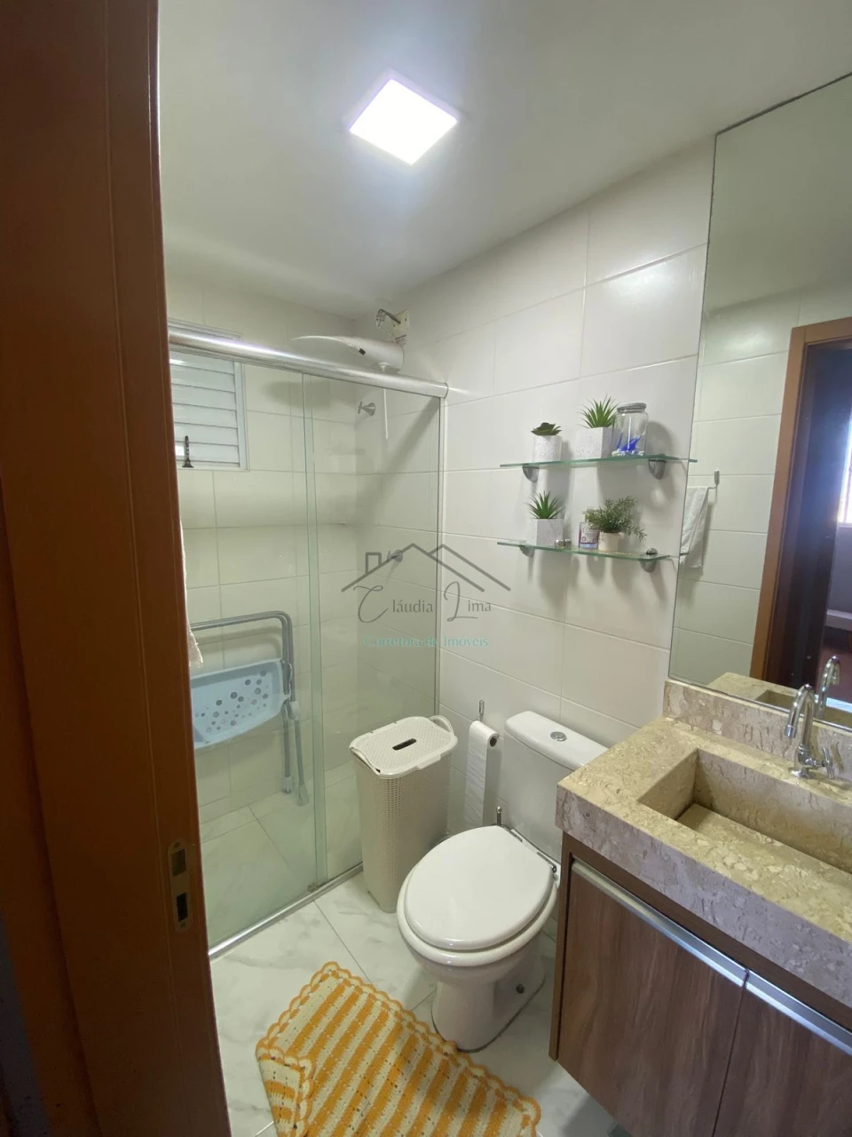 Imagens do imóveis vende-se apto com armários planejados