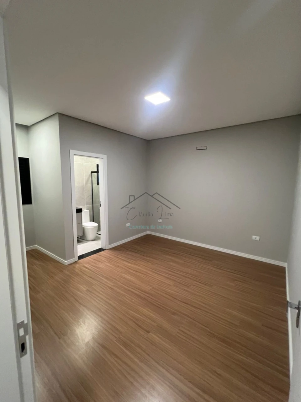 Imagens do imóveis vende-se sobrado em condomínio na região leste