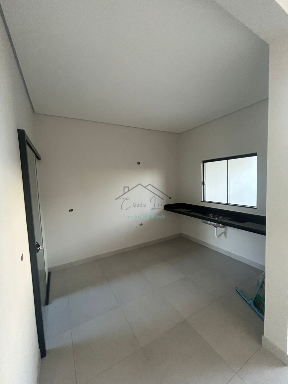 Imagens do imóveis vende-se casa próxima a uel