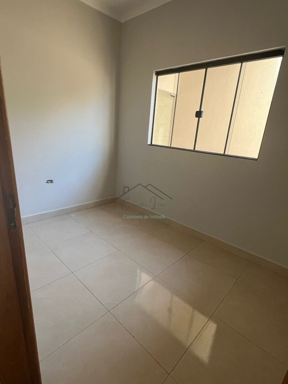 Imagens do imóveis Vende-se casa próxima ao terminal do vivi xavier