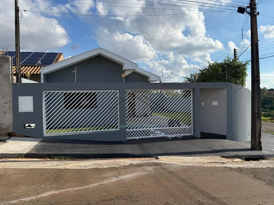 Imagens do imóveis vende-se casa de esquina em terreno sozinho próxima ao muffato da av. saul elkind