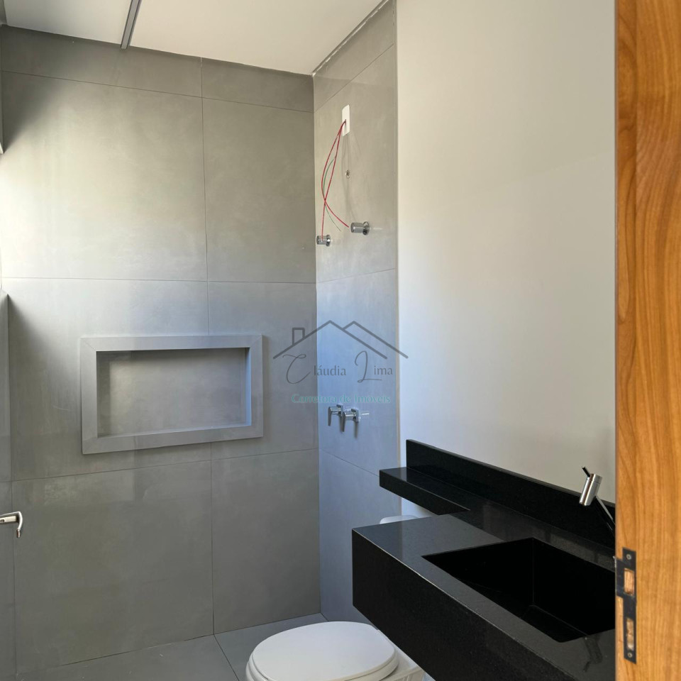 Imagens do imóveis Vende-se casa no CONDOMÍNIO HEIMTAL PARK