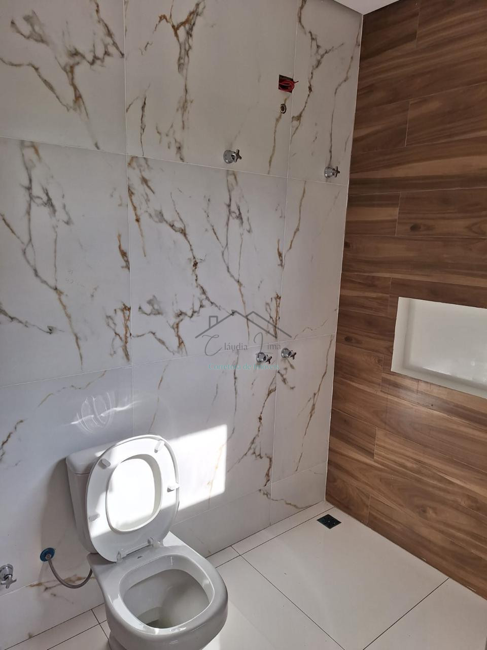 Imagens do imóveis vende-se casa assobradada no Parque Tauá