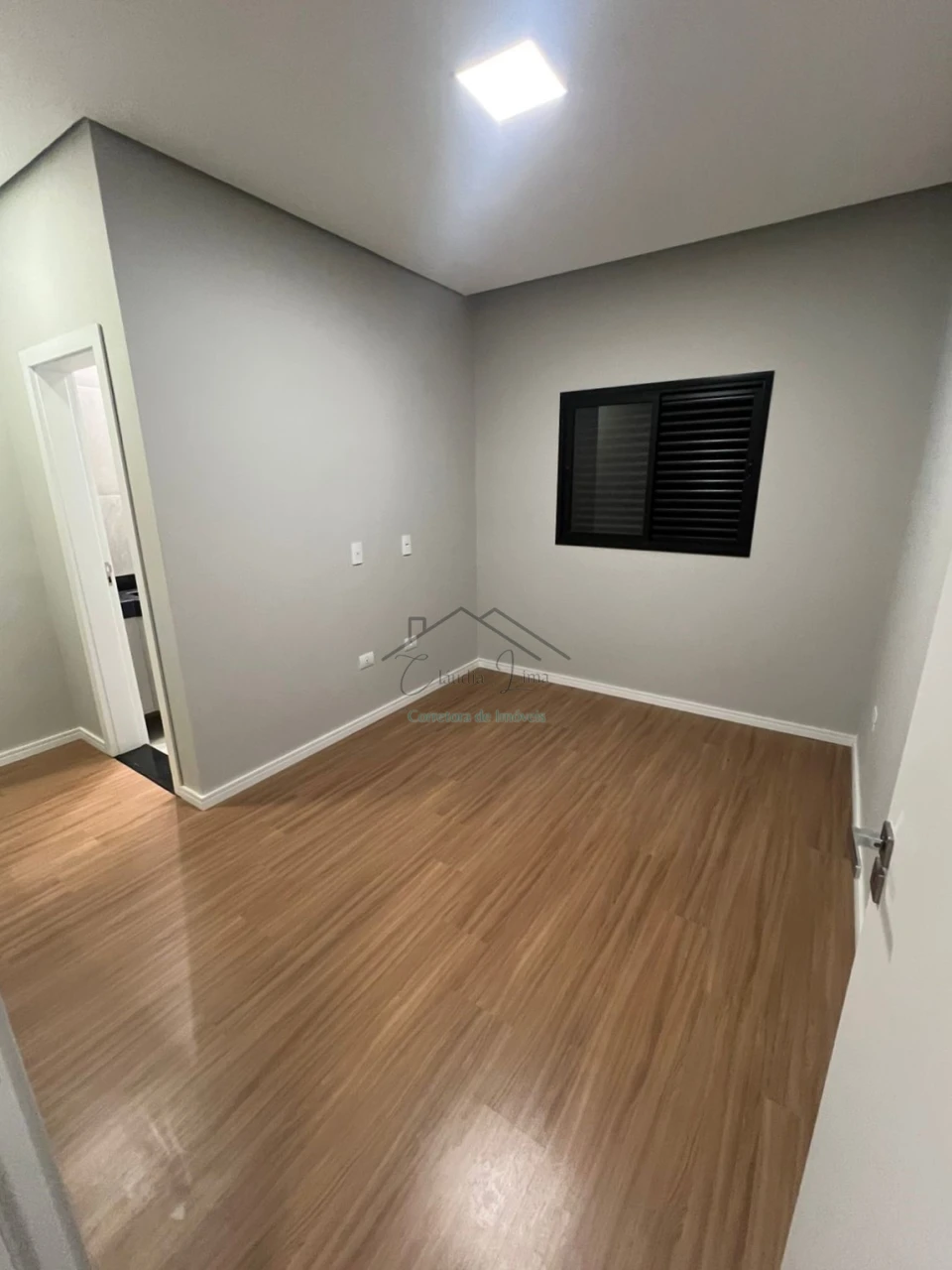 Imagens do imóveis vende-se sobrado em condomínio na região leste