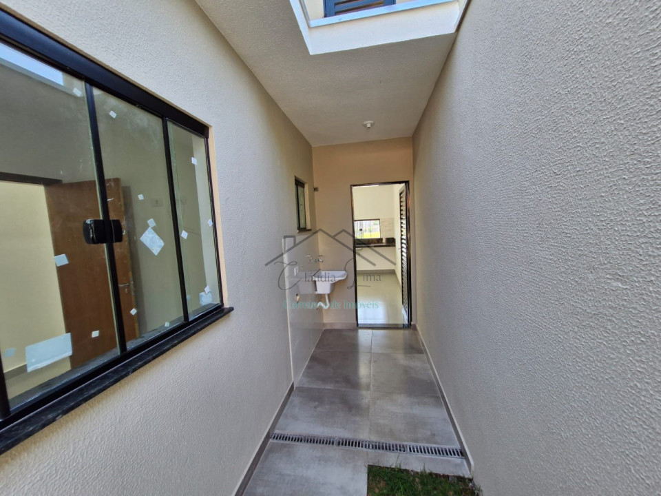 Imagens do imóveis Vende-se casa com churrasqueira coberta próxima ao Norte Shopping