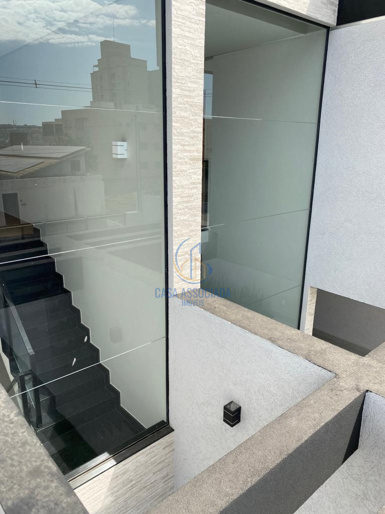 Imagens do imóveis Casa Á Venda Casa Názia Vespasiano