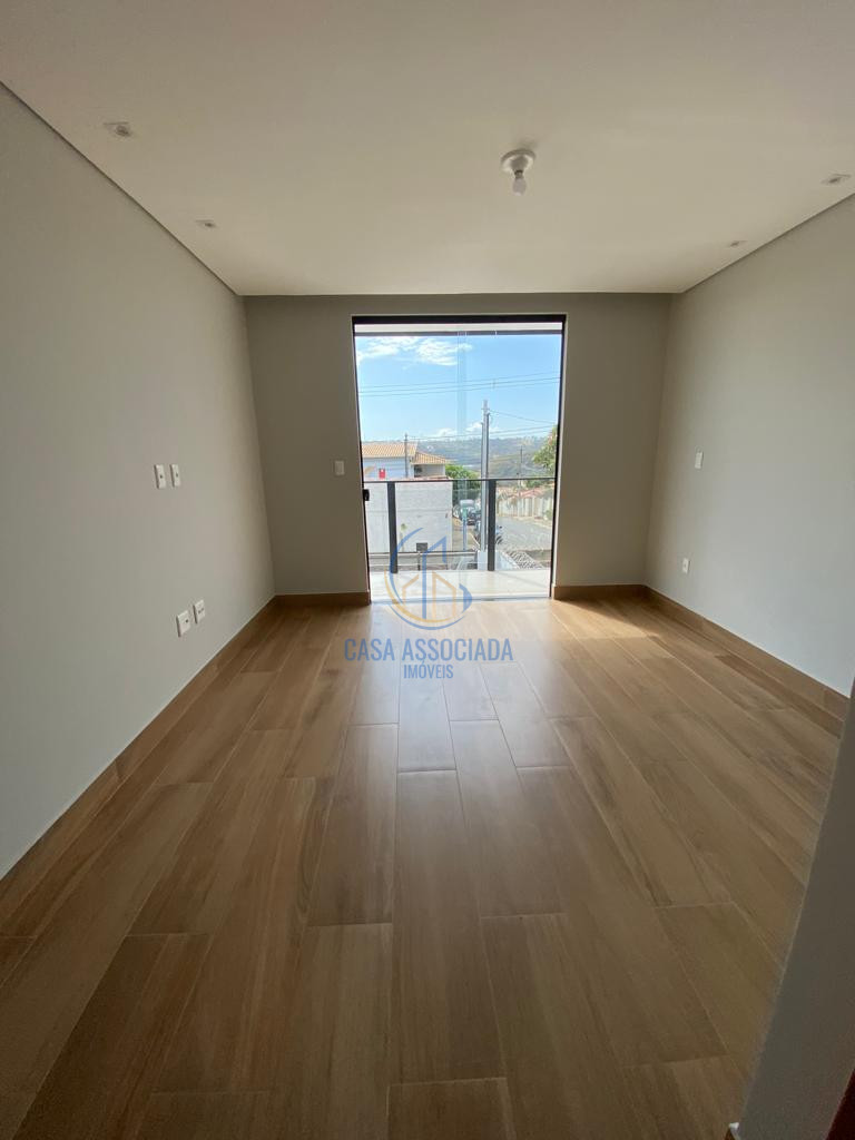 Imagens do imóveis Casa Á Venda Casa Názia Vespasiano