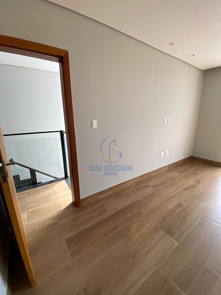 Imagens do imóveis Casa Á Venda Casa Názia Vespasiano