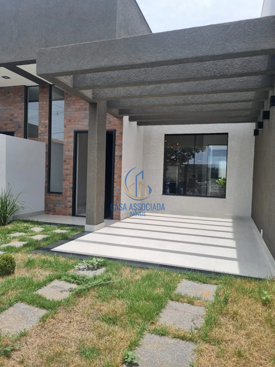 Imagens do imóveis Casa Á Venda Casa Názia Vespasiano