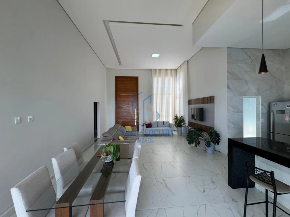 Imagens do imóveis CASA QUATRO SUITES CONDOMÍNIO MIRANTE DO FIDALGO