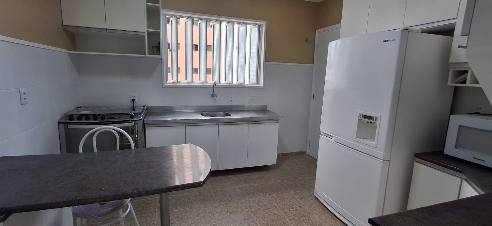 Apartamento Á Venda Solar Dos Miritis Próximo A Praça Batista Campos Belém