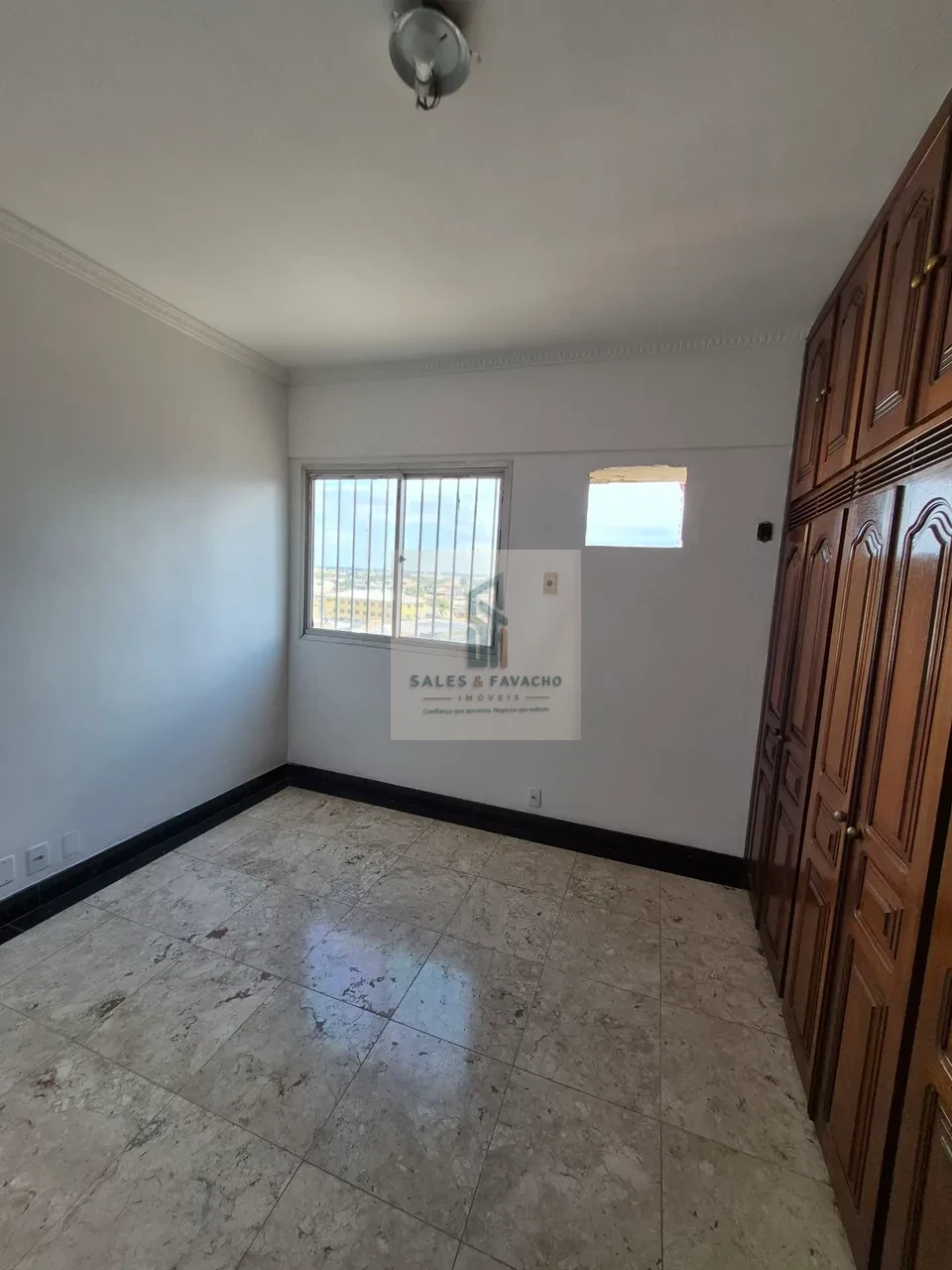 Imagens do imóveis Ed. Mont Clair