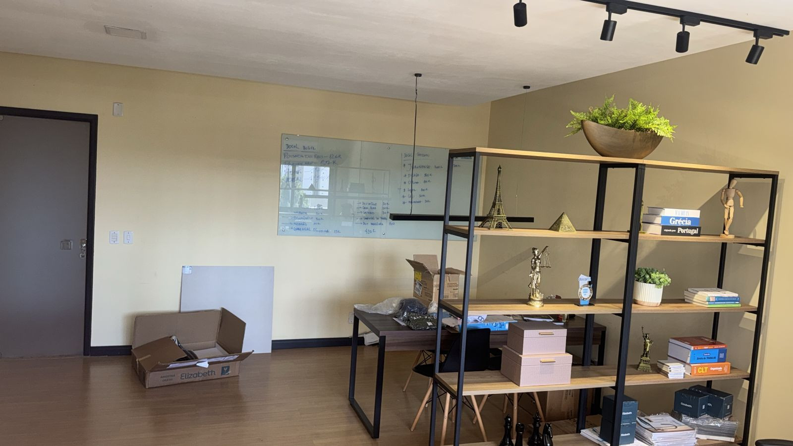 Comercial Para Alugar Ed. Sintese Belém