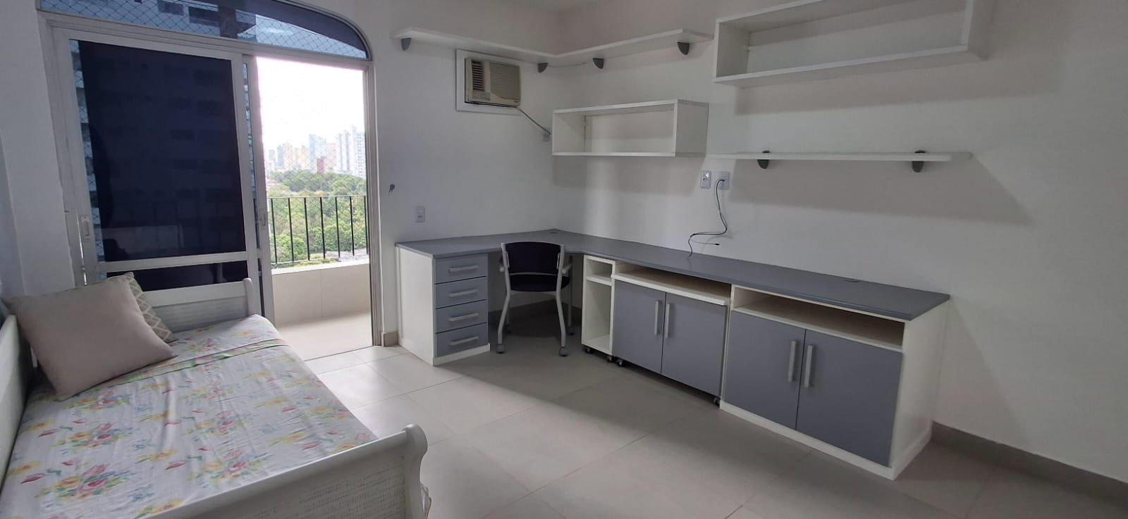 Apartamento Á Venda Solar Dos Miritis Próximo A Praça Batista Campos Belém